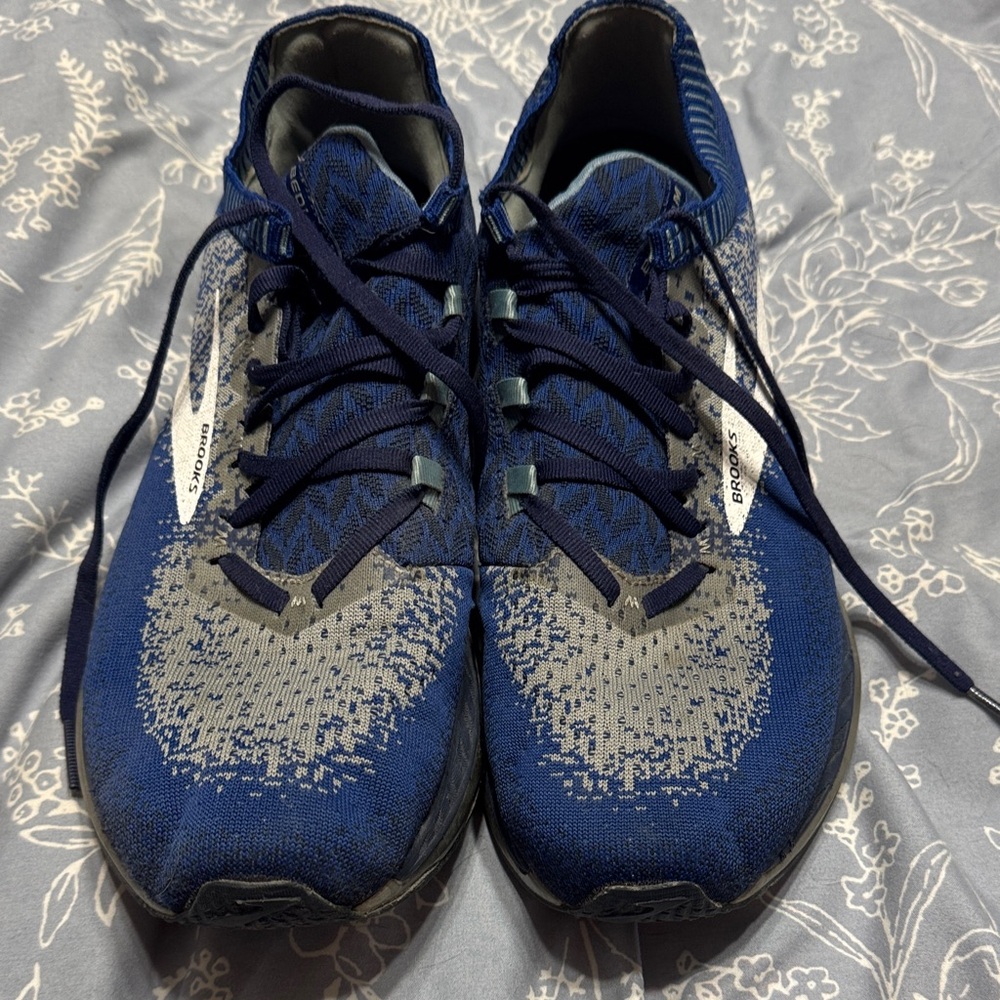 Brooks Navy and Light Gray Athletic Sneakers
